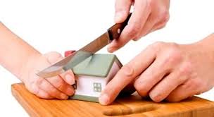 Vợ ở nhà nấu cơm nên không được chia nhà chung?